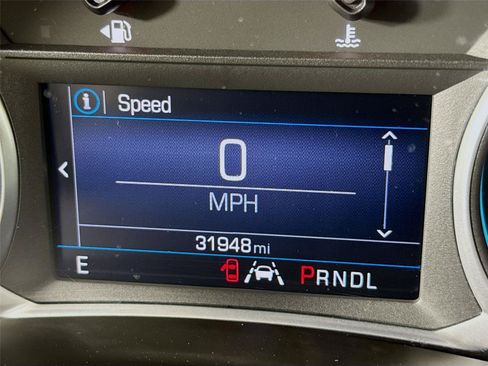 Used 2021 Chevrolet Equinox LT AWD/4WD image 2