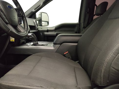 Used 2016 Ford F150 XLT w/ Equipment Group 302A Luxury AWD/4WD image 17