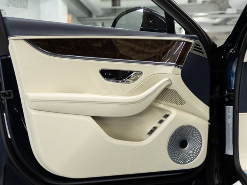 New 2026 Bentley Flying Spur Plug-In Hybrid AWD/4WD image 26