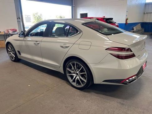 Used 2024 Genesis G70 2.5T image 3