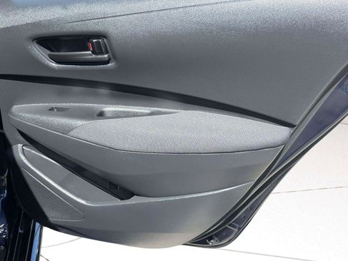 Used 2025 Toyota Corolla LE FWD image 43