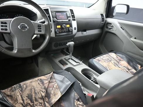 Used 2017 Nissan Frontier SV w/ SV Value Truck Package RWD image 13