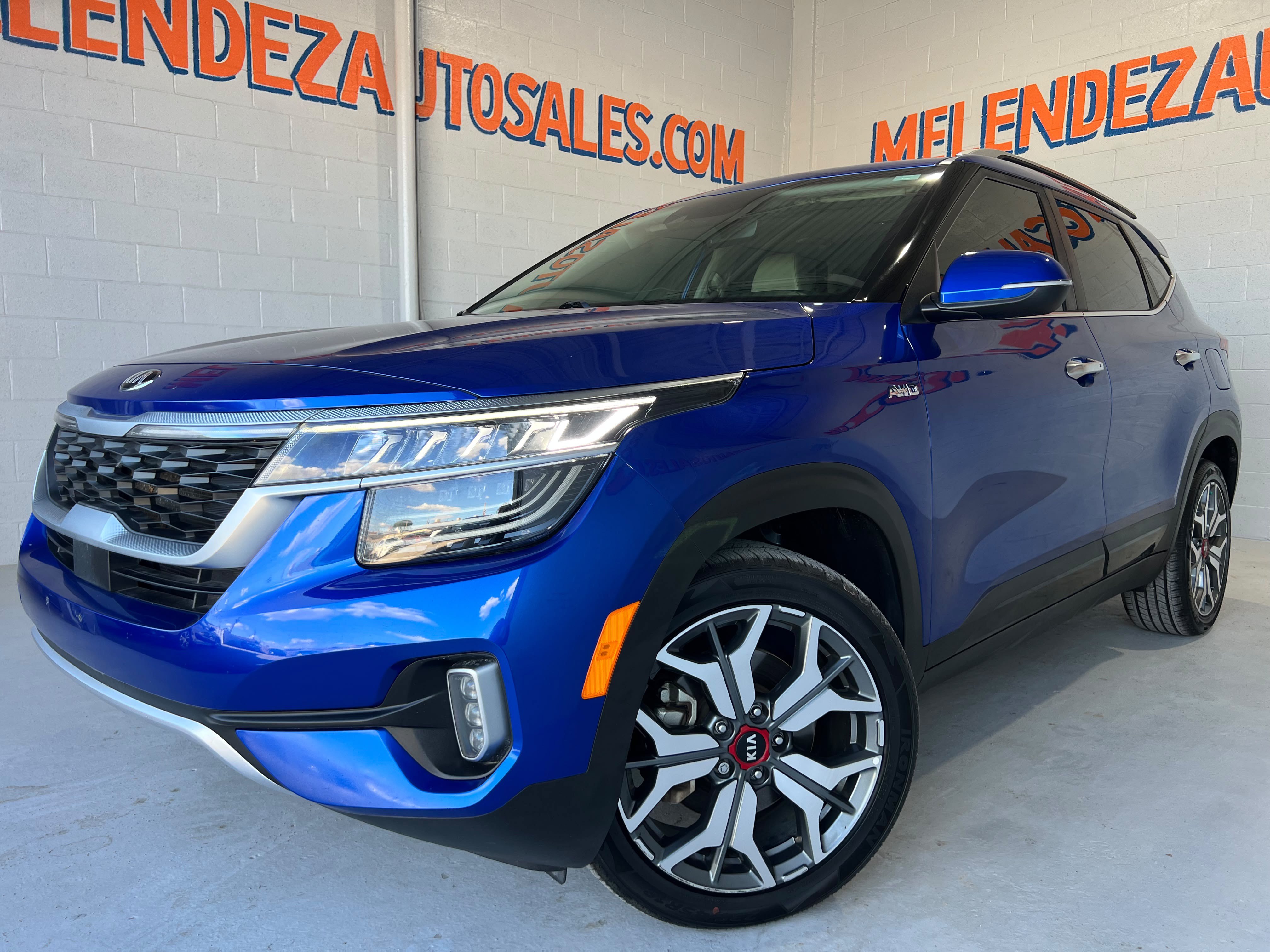 Used 2021 Kia Seltos SX w/ SX Sunroof Package AWD/4WD image 1