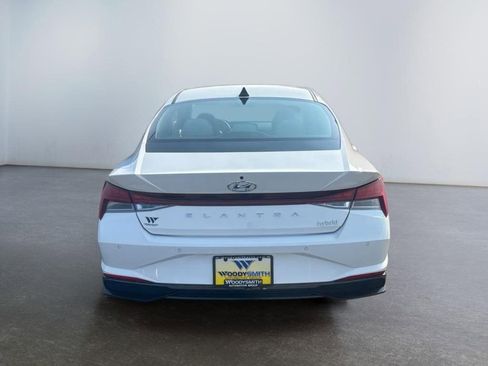 Used 2023 Hyundai Elantra Limited w/ Cargo Package image 6