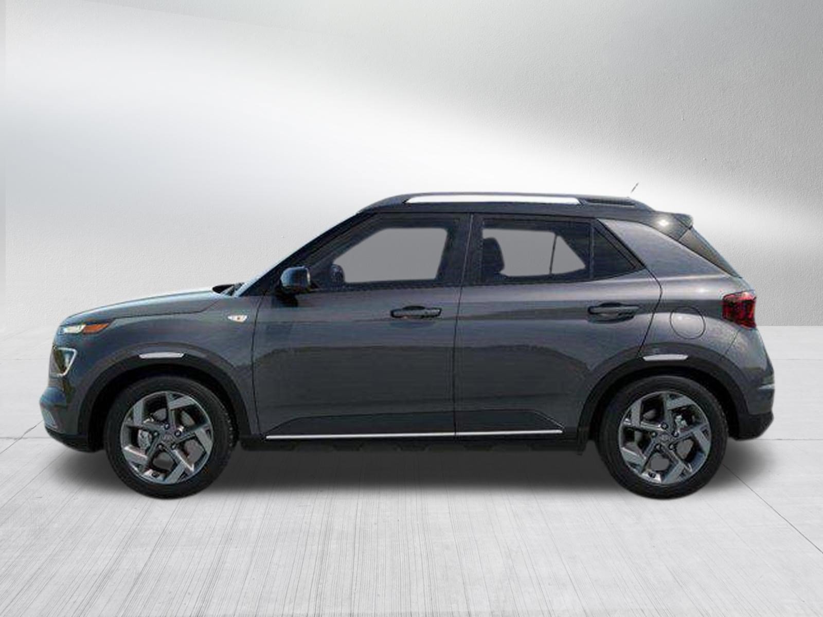 New 2026 Hyundai Venue SEL FWD image 3