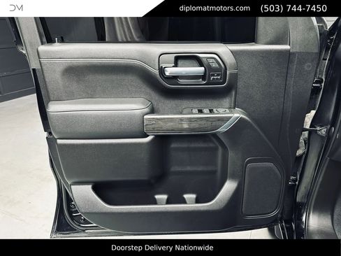 Used 2021 Chevrolet Silverado 1500 LTZ AWD/4WD image 26