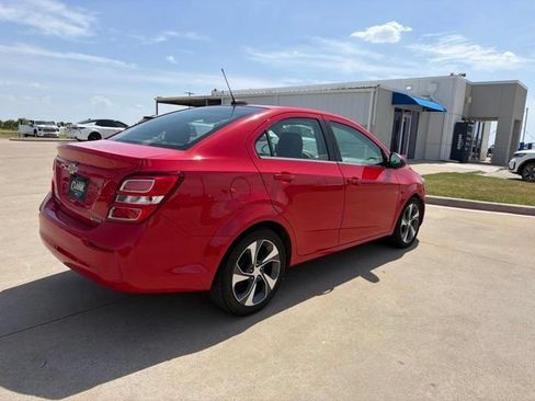 Used 2020 Chevrolet Sonic Premier FWD image 5