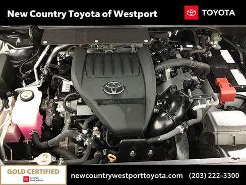 Certified 2023 Toyota Highlander XLE image 22