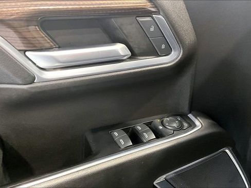 Used 2022 Chevrolet Silverado 1500 RST AWD/4WD image 38