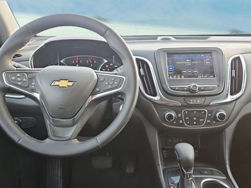 Used 2024 Chevrolet Equinox LT image 9