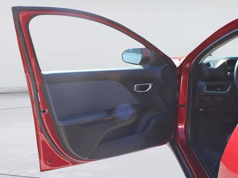 New 2025 Kia K4 GT-Line Turbo FWD image 9