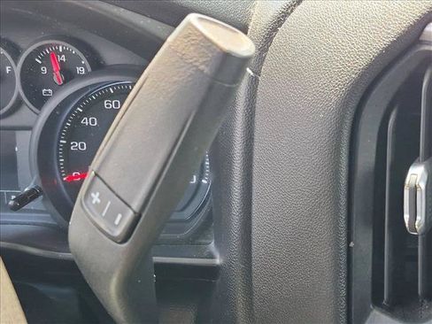 Used 2019 Chevrolet Silverado 1500 Custom w/ Custom Value Package RWD image 12