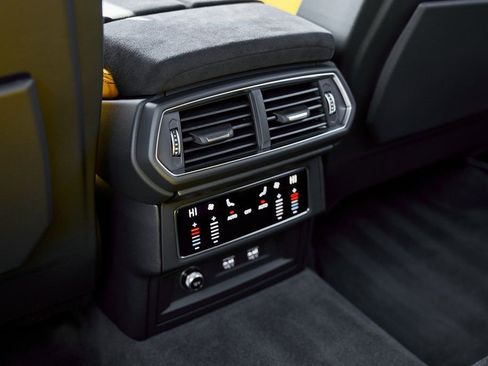 Used 2021 Lamborghini Urus image 50