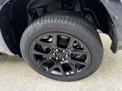 Used 2025 RAM 1500 Laramie w/ Night Edition AWD/4WD image 18