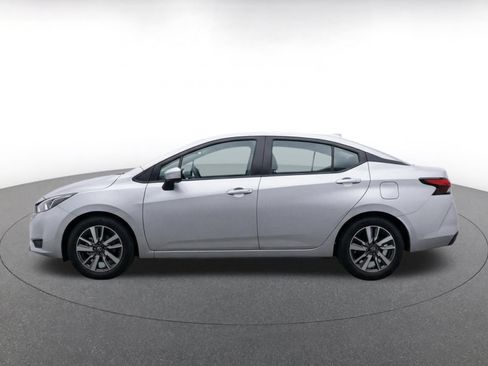 Used 2025 Nissan Versa SV FWD image 4