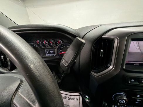 Used 2024 Chevrolet Silverado 2500 Custom w/ Custom Value Package AWD/4WD image 15