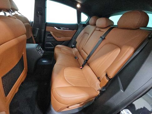 Used 2023 Maserati Levante GT AWD/4WD image 13