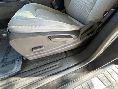 Used 2019 Chevrolet Colorado W/T w/ WT Convenience Package image 13