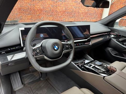 New 2026 BMW 530i xDrive 530i xDrive w/ Premium Package image 12