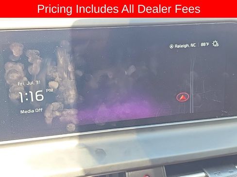 Used 2025 Kia Seltos EX w/ EX Sunroof Package FWD image 9