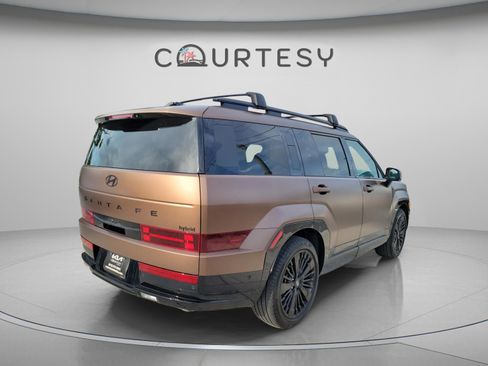 Used 2025 Hyundai Santa Fe Calligraphy FWD image 3