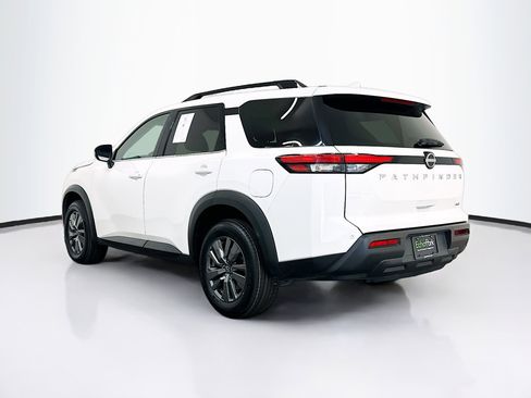Used 2025 Nissan Pathfinder SV AWD/4WD image 5