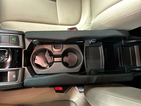 Used 2020 Honda Civic EX image 19