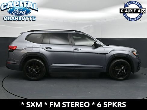 Used 2022 Volkswagen Atlas SEL R-Line AWD/4WD image 8