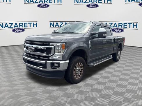 Used 2022 Ford F250 XLT w/ XLT Premium Package AWD/4WD image 3
