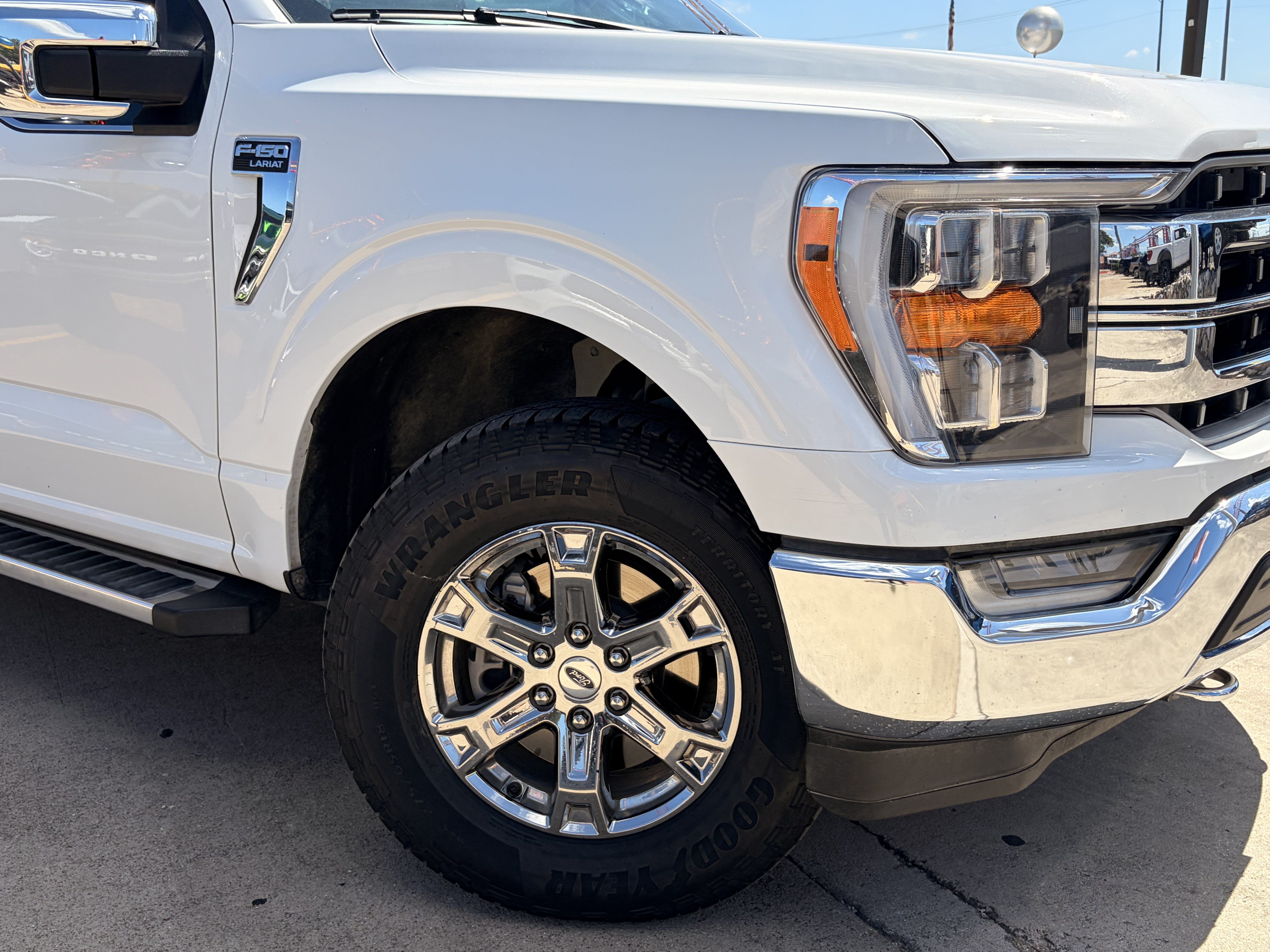 Certified 2023 Ford F150 Lariat AWD/4WD image 2