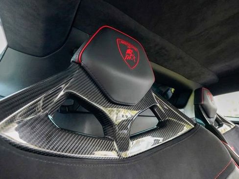 Used 2022 Lamborghini Huracan EVO image 83