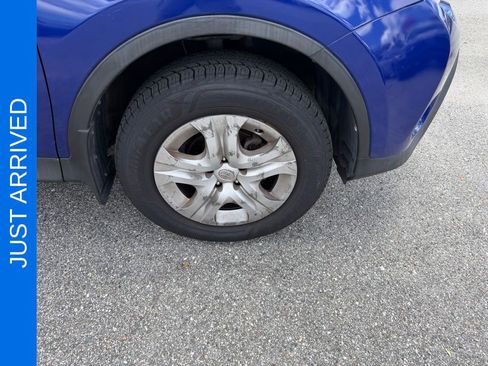 Used 2015 Toyota RAV4 LE FWD image 4
