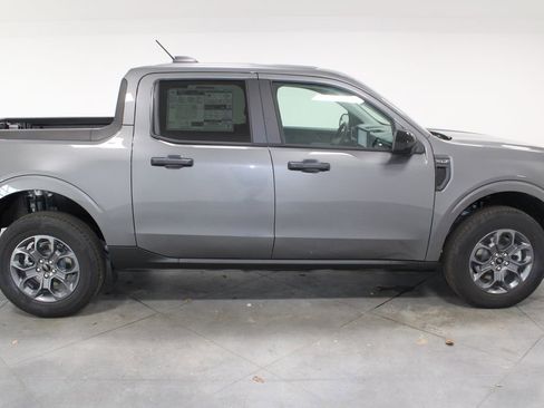New 2025 Ford Maverick XLT w/ XLT Luxury Package image 10