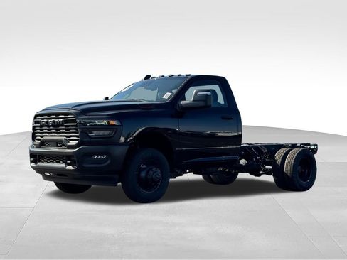 New 2026 RAM 3500 Tradesman AWD/4WD image 3