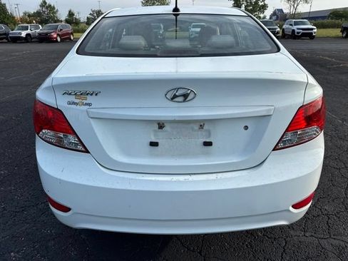 Used 2014 Hyundai Accent GLS FWD image 5