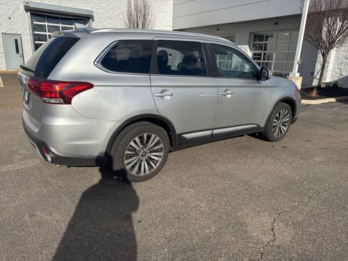 Used 2020 Mitsubishi Outlander AWD image 9