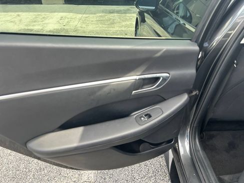 Used 2022 Hyundai Sonata SEL w/ Convenience Package FWD image 13