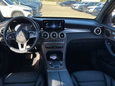 Used 2022 Mercedes-Benz GLC 300 GLC 300 NAV,CAM,PANO,HTD STS,B image 4