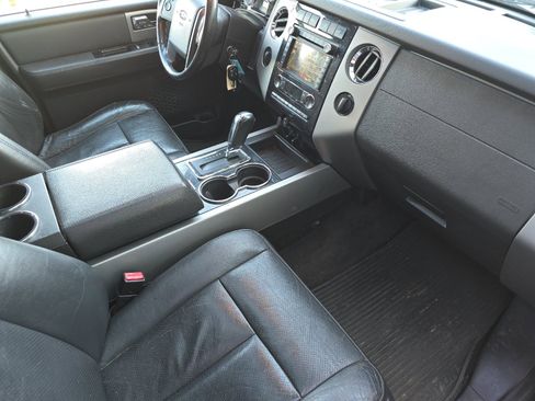 Used 2013 Ford Expedition EL Limited image 16