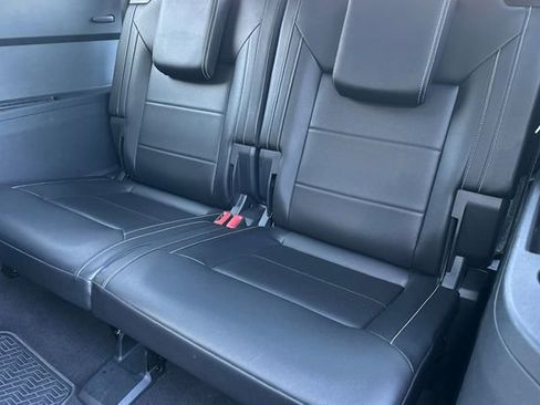 Used 2021 Volkswagen Atlas SE w/ Panoramic Sunroof Package image 13