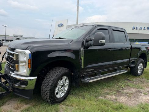 Used 2025 Ford F250 XLT AWD/4WD image 2