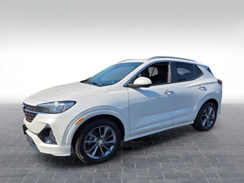 Used 2022 Buick Encore GX Preferred w/ Sport Touring Package FWD image 3