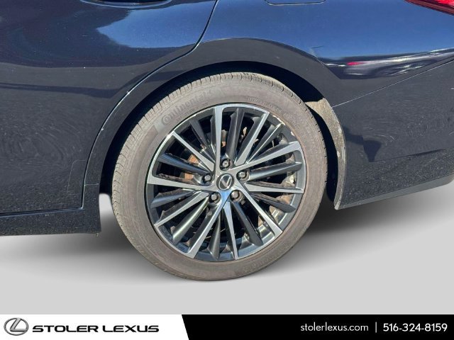 Used 2024 Lexus ES 350 w/ Premium Package FWD image 9