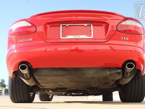 Used 2000 Jaguar XK8 Convertible image 14