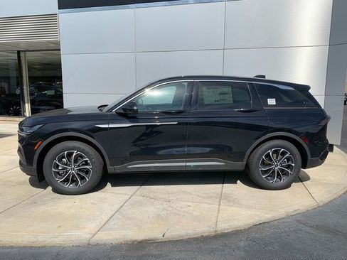 New 2026 Lincoln Nautilus Premier w/ Equipment Group 102A AWD/4WD image 2