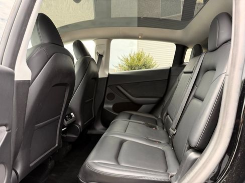 Used 2023 Tesla Model Y Long Range AWD/4WD image 16