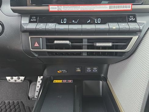 New 2026 Toyota Camry SE image 23