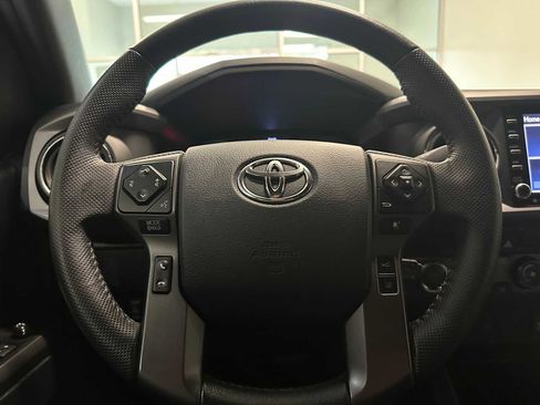 Certified 2020 Toyota Tacoma TRD Off-Road image 11