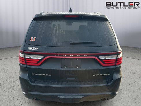 Used 2017 Dodge Durango Citadel w/ Premium Entertainment Group image 7