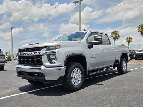 Certified 2021 Chevrolet Silverado 2500 LT AWD/4WD image 2